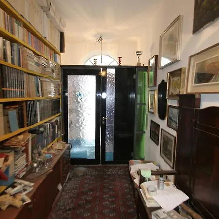 לינה וארוחת בוקר Jolly Gorreto