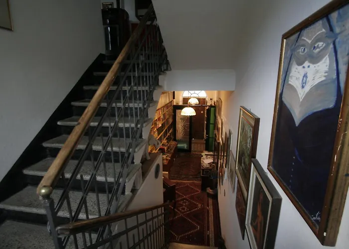 住宿加早餐酒店 Jolly 3*